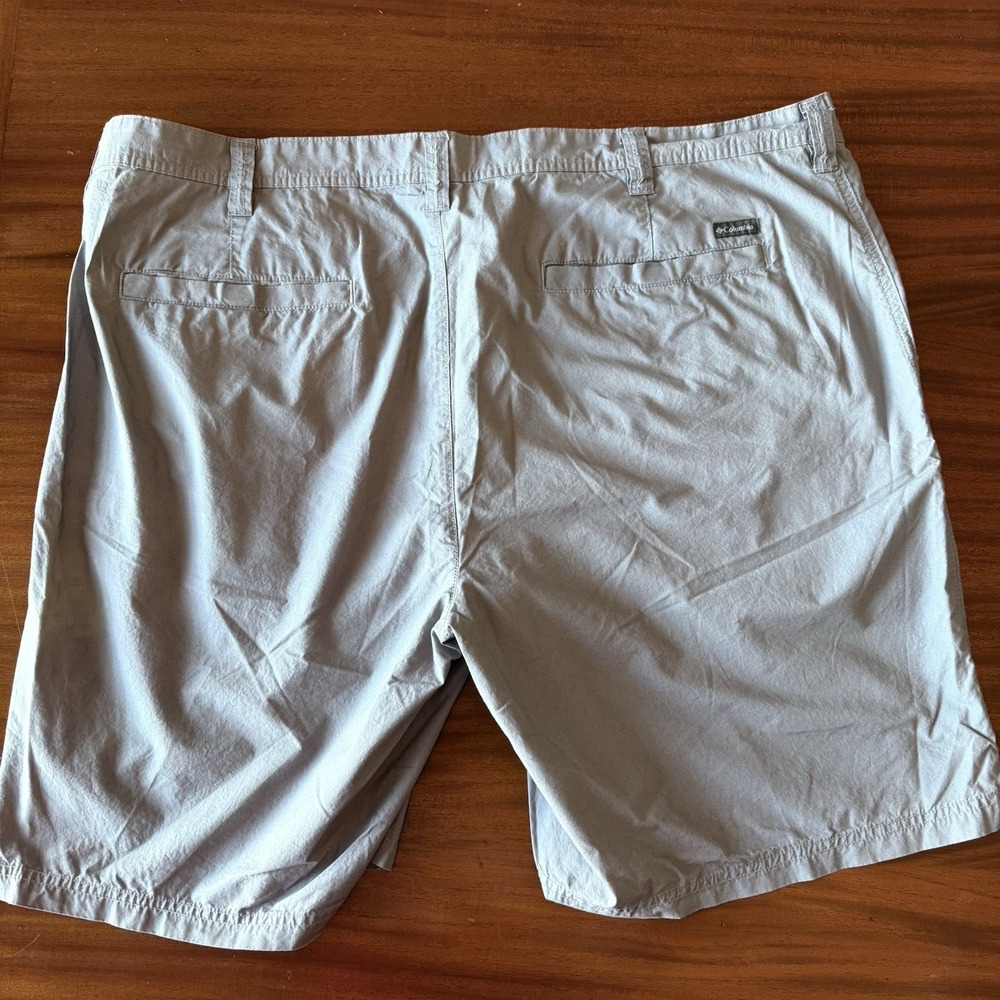 Men's Columbia Chinos 48 Waist 10" Inseam Shorts Excellent Charcoal Gray - Picture 2 of 5